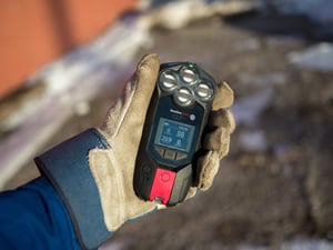 Finanz-Pressemitteilung-Q1-GJ2018-r7-endgültig-700x525