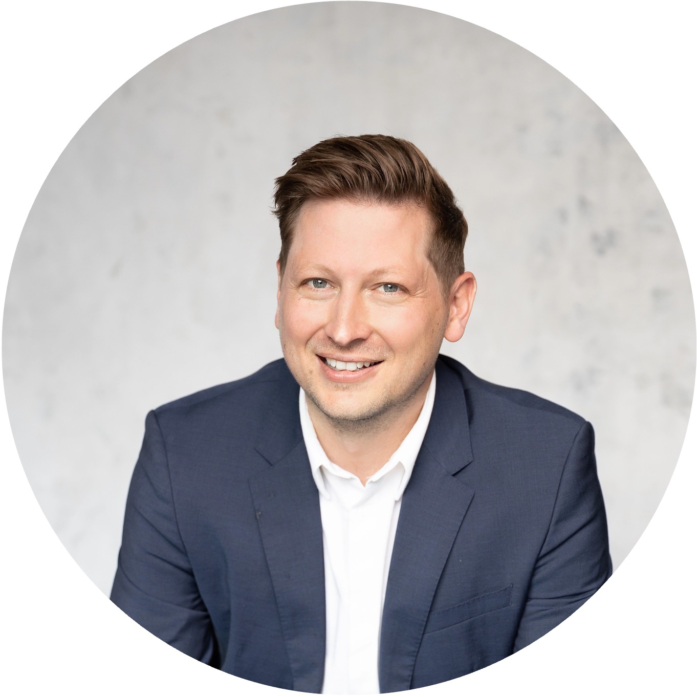 Porträtfoto von Nathan Bond